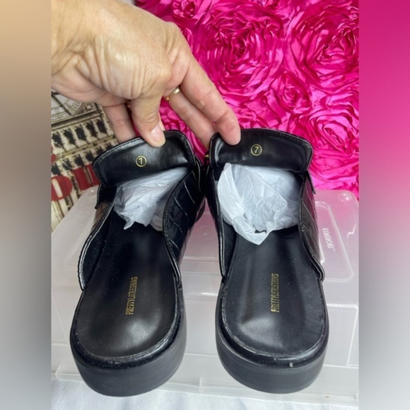 PRETTYLITTLETHNG, Black Pu Croc Chain Square Toe Mules,size 7 - Picture 10 of 14